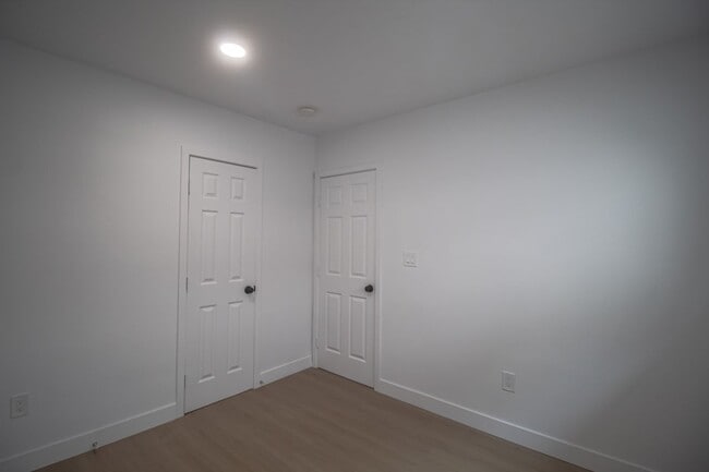 Photo - 2212 Continental Ave Unit B