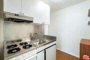 Photo - 154 N Sycamore Ave Unit 1