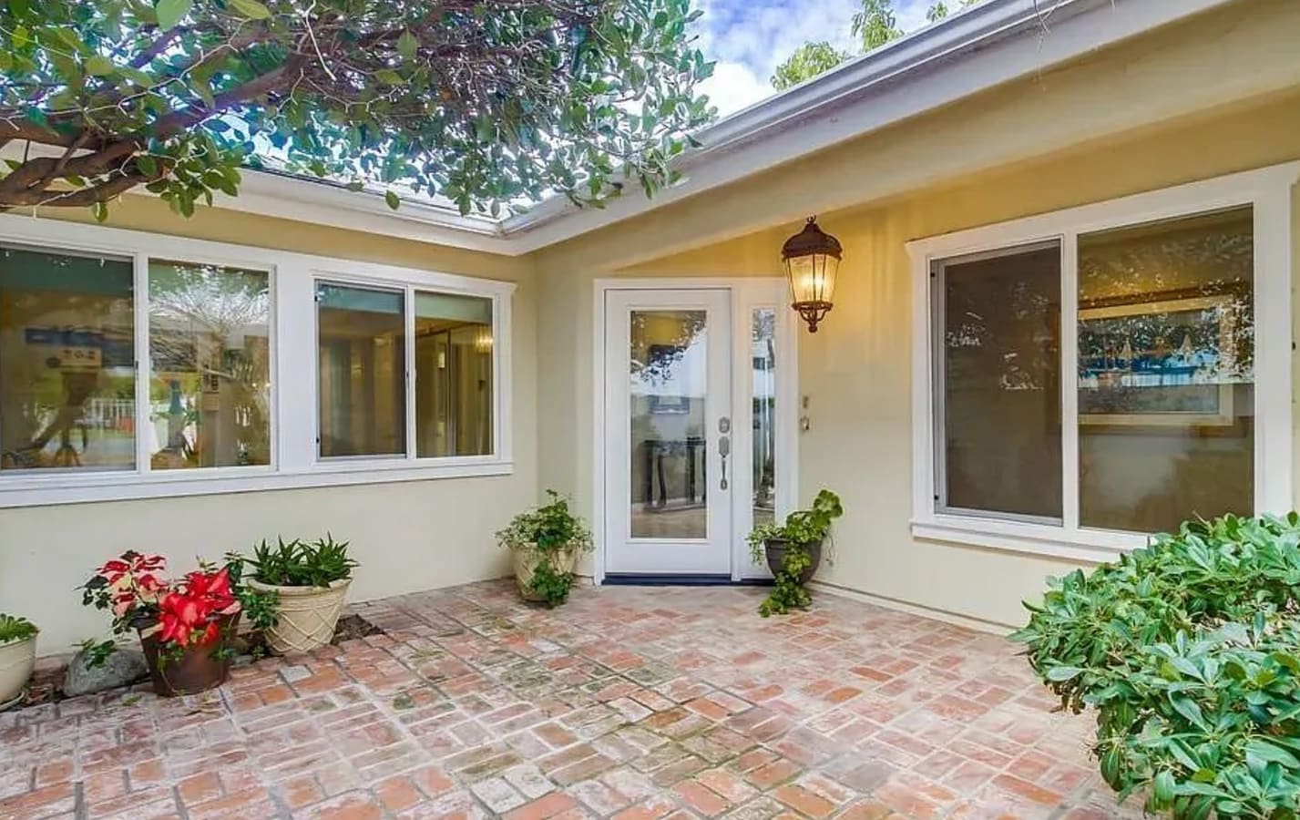 Photo - 3 Bed 3 Bath Spacious Coronado Home Available for Long Term Rent Unfurnished!