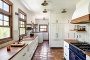 kitchen - 4918 Angeles Vista Blvd House