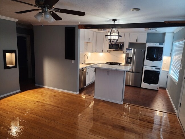 Building Photo - 3784 Keating St Rental