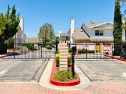 Photo - 1109 Beechdale Dr Townhome