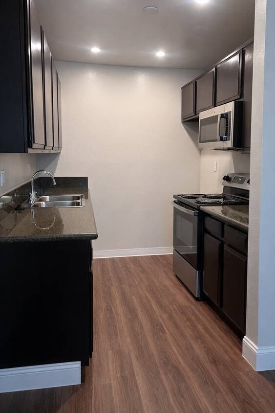 Floor Plan - 1 Bedroom 1 Bathroom