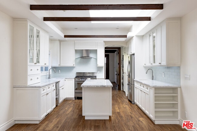 Building Photo - 501 Pier Ave