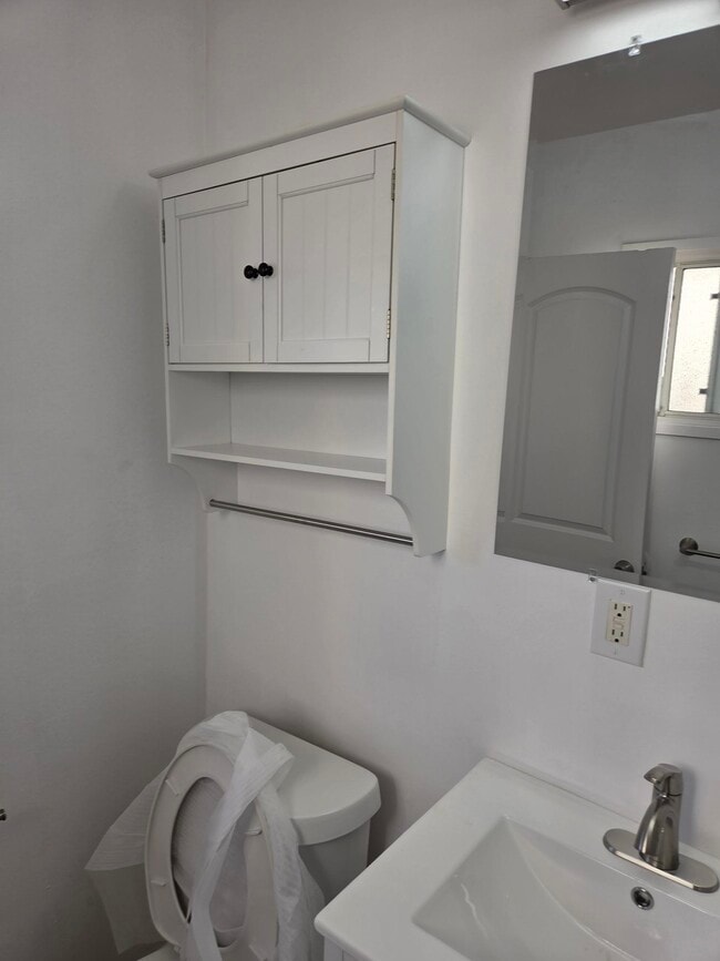 Photo - 4008 Rockwood St Unit Rockwood