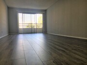 Photo - 6911 Woodman Ave Unit 09