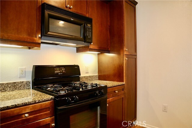 Photo - 1358 Scholarship