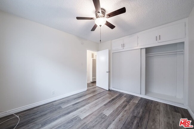 Building Photo - 13343 Victory Blvd Unit 2 Rental