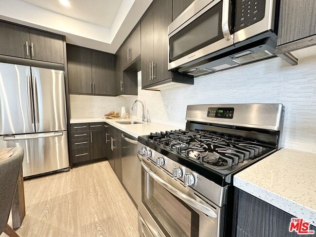 Photo - 11405 Chandler Blvd Unit 403