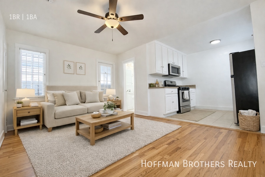 5414 1/2 Fountain Ave - 5414 1/2 Fountain Ave