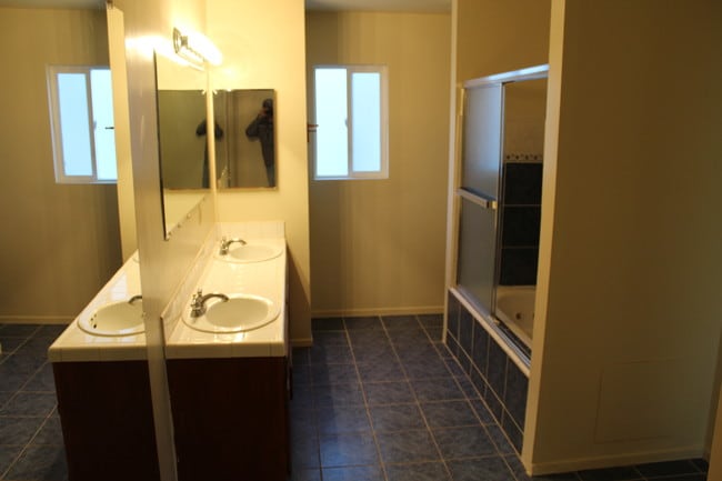 Master bath - 6442 W 86th Pl
