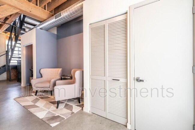 Photo - 527 Molino St Unit 107