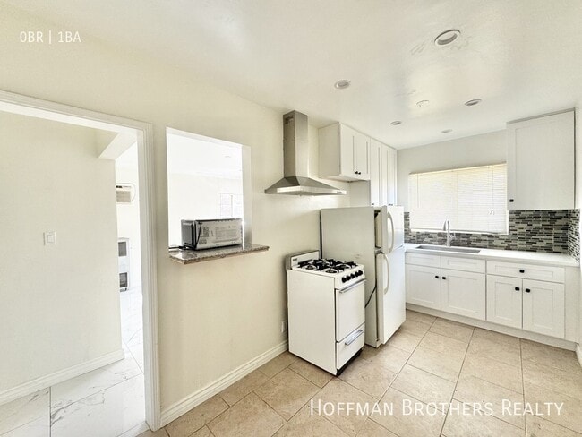 Photo - 1209 S La Cienega Blvd