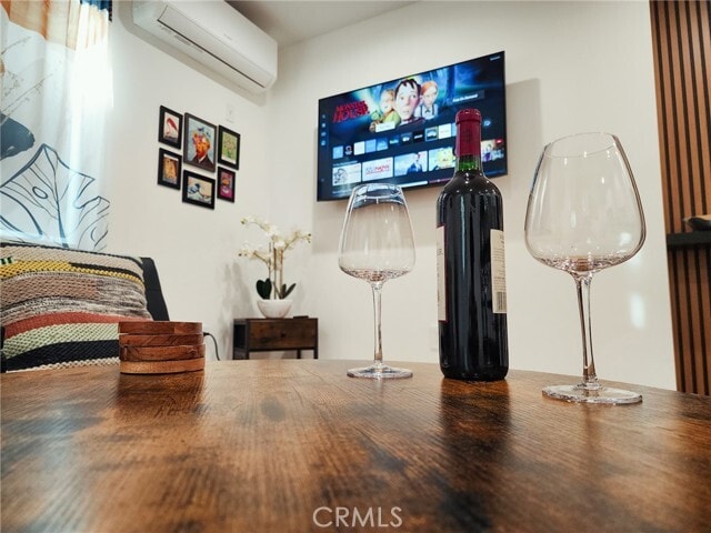 Photo - 22131 Bassett St