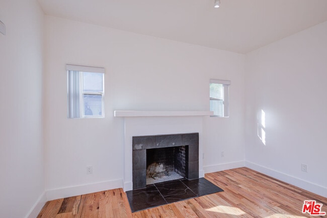 Photo - 3216 Bellevue Ave