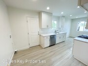 Photo - Beautifully remodeled property located in ... Townhome