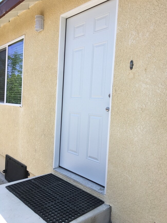 Photo - 21428 Meyler St Unit A