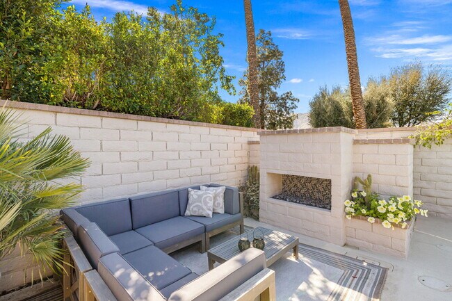 Photo - 76 Princeton Dr