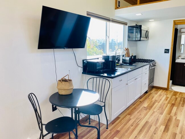 Photo - 2715 Alta St