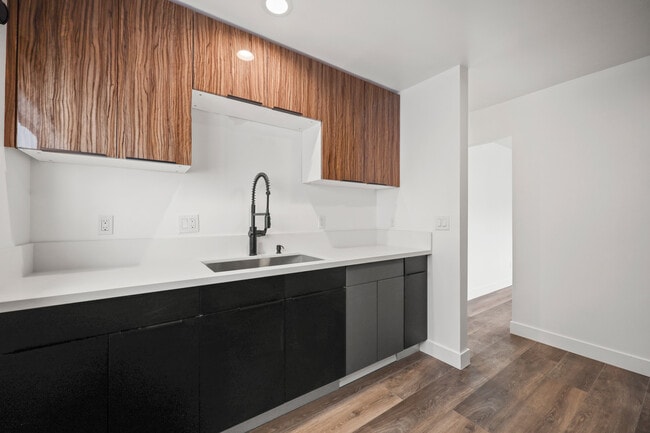 Photo - 1980 Park Grove Ave