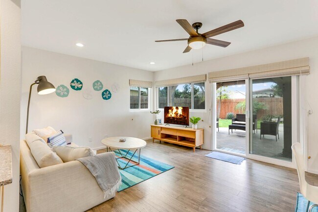 Photo - 1246 Thermal Ave