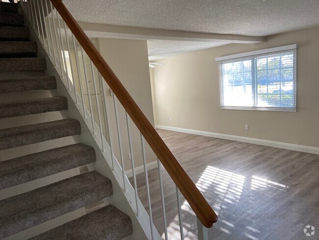 Building Photo - 108 N Prospect Ave Unit 1 Rental
