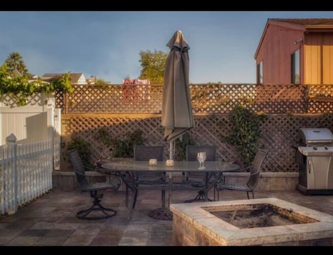 Photo - Amazing 3 Bedroom 1 Bathroom House High off street with Incredible views.