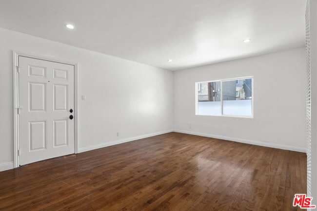 Building Photo - 616 Sunset Ave Unit A Rental