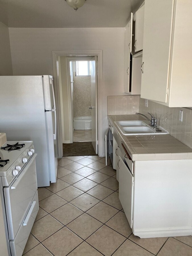 Photo - SPACIOUS 1 BEDROOM 1 BATH >> NOW AVAILABLE! Unit 5503-03