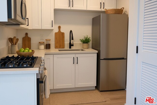 Photo - 4297 Tujunga Ave