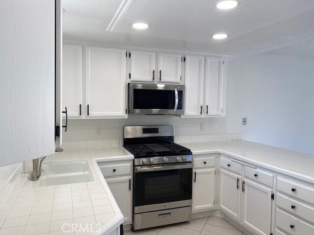 Photo - 26941 Stonehaven