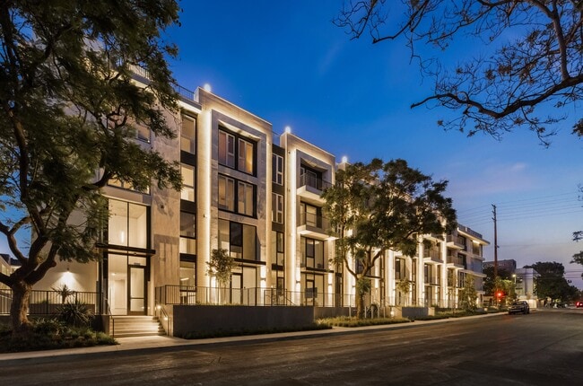 Photo - Overland & Ayres