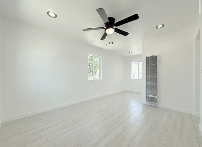 Photo - 518 N Wilmington Ave