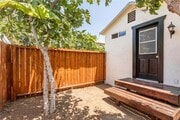 Private Patio - 1005 1/2 Calzona St Apartments Unit 1005 1 2