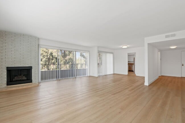 Photo - 12258 Montana Ave Unit 301