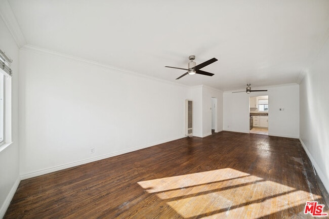 Building Photo - 3652 Carmona Ave Unit 6