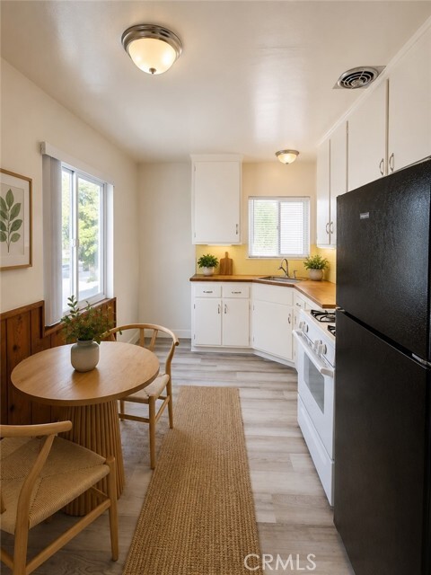 Photo - 502 E Cypress Ave