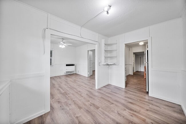 Photo - North Park - Detached Bungalow 1 bed / 1 b...