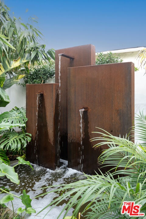 Photo - 619 N Harper Ave