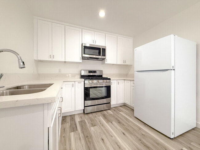Building Photo - 8525 Wakefield Ave Unit 8525 Wakefield Ave
