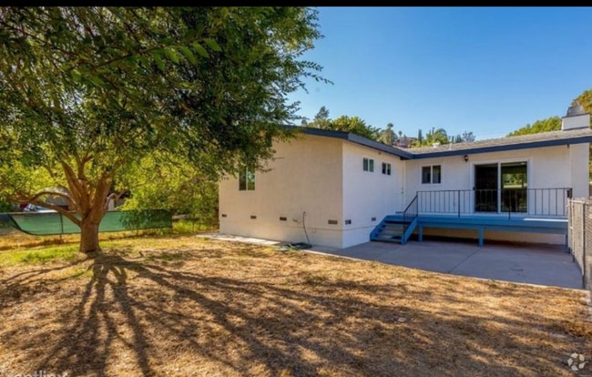Building Photo - 8861 Olive Dr Rental
