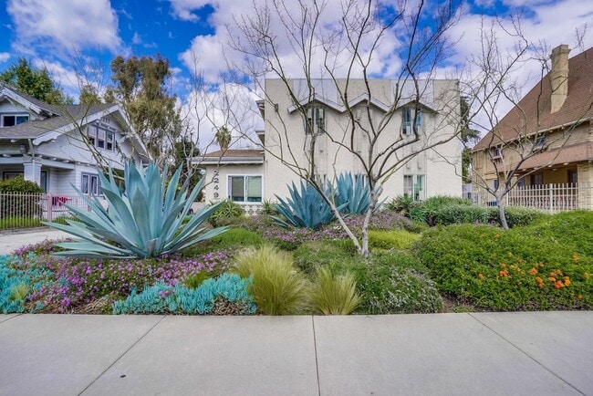 Trimmed bushes! - 2249 West 24th St