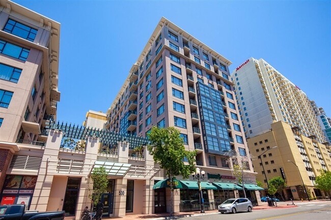 Building Photo - Newly Remodeled 2B/2BA condo w/ Reserved P... Unit 314