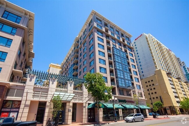 Building Photo - Newly Remodeled 2B/2BA condo w/ Reserved P... Unit 314