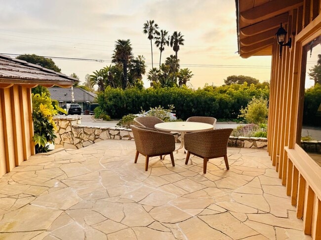 Photo - 2508 Vía Amador