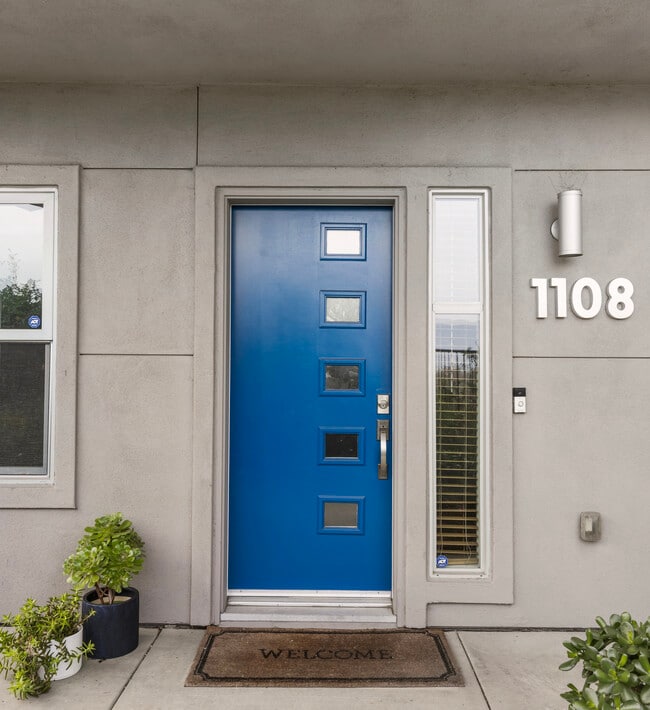 Photo - 2753 Waverly Dr