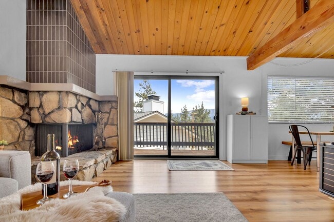 Photo - 355 Mullins Dr