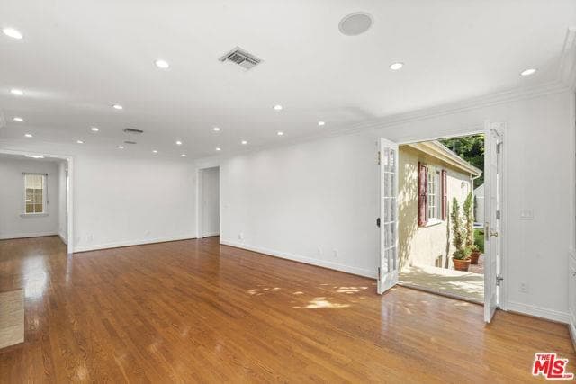 Photo - 1240 N Doheny Dr