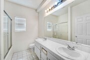 Photo - 20300 Vanowen St House
