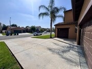 Photo - 34333 Northhaven Dr House